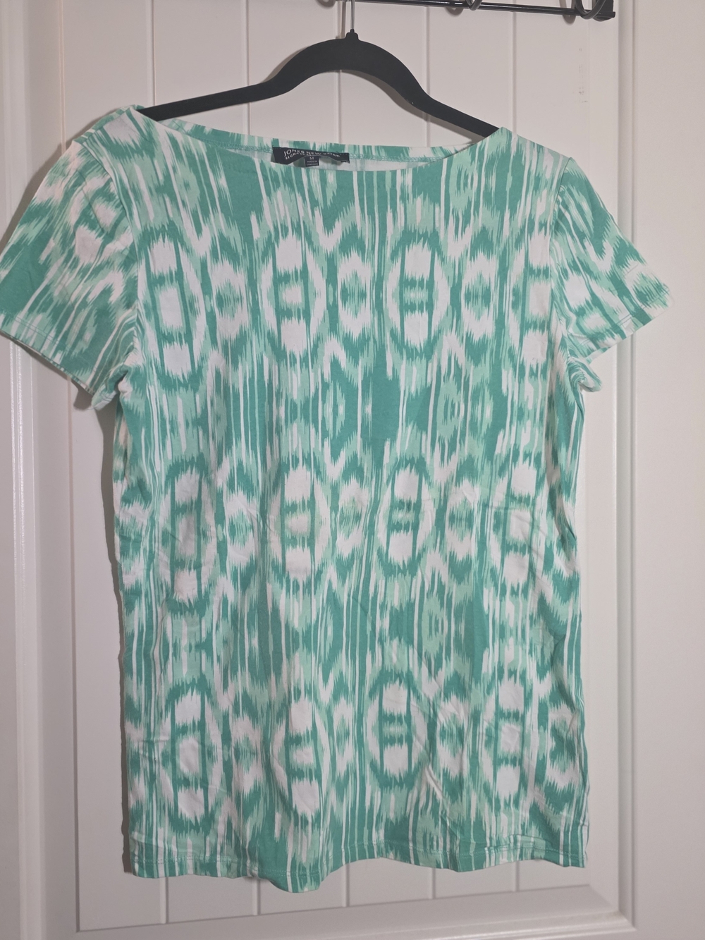 Jones New York Mint and White Ikat Short-Sleeve Tee